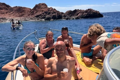 Balade en bateau calanques de l’Estérel – Départ d’Agay à Saint-Raphaël - Exploregion