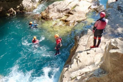Canyoning niveau 2 - Gorges du loup - Exploregion