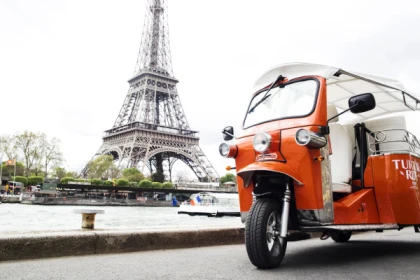 CHAMPS-ELYSEES & TOUR EIFFEL (1h) - Exploregion