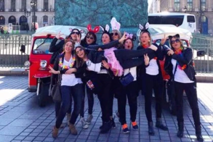 EVJF / EVG en TukTuk (1H) - Exploregion