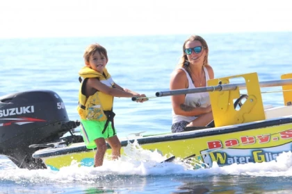ISSAMBRES - Baby ski nautique 3-10 ans - Exploregion