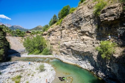 Journée tyroliennes géantes et via ferrata - Exploregion
