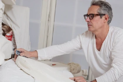 Explorez Votre Talent Artistique avec WeLocArt à Paris - Exploregion