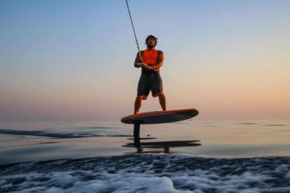 NARTELLE -  Session de Wakefoil en mer - Exploregion