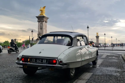 Paris City Tour Citroën DS Oldtimer - Exploregion