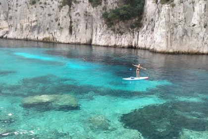 Stand Up Paddle Calanques Cassis : Port-Miou, Port-Pin, En-Vau - Exploregion