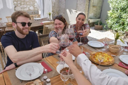 Visite de cave atelier de dégustation et Déjeuner - Exploregion