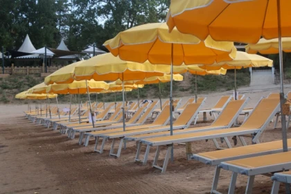 ARENA - Location de transats & parasol - Exploregion