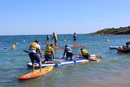 EL MORITTO PLAGE -  Location de Stand Up Paddle géant - Exploregion