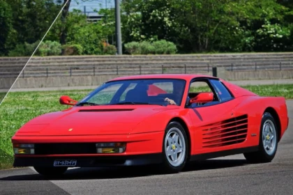 Ferrari Testarossa - 1989 - Exploregion