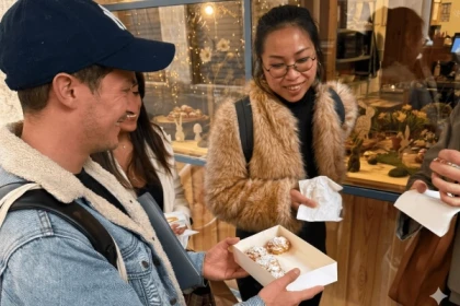 Visite Guidée Gourmande : Histoire, Douceurs & Vin - Exploregion