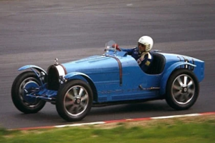 Package Bugatti Type 35 + Bugatti VEYRON - Exploregion