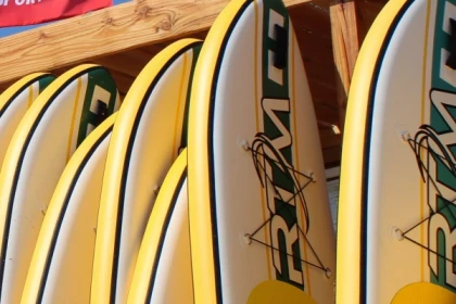 PRE CLAOU - Location de stand up paddle sur lac - Exploregion