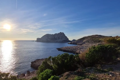 Visite des calanques à vélo électrique et Guide Virtuel - Exploregion