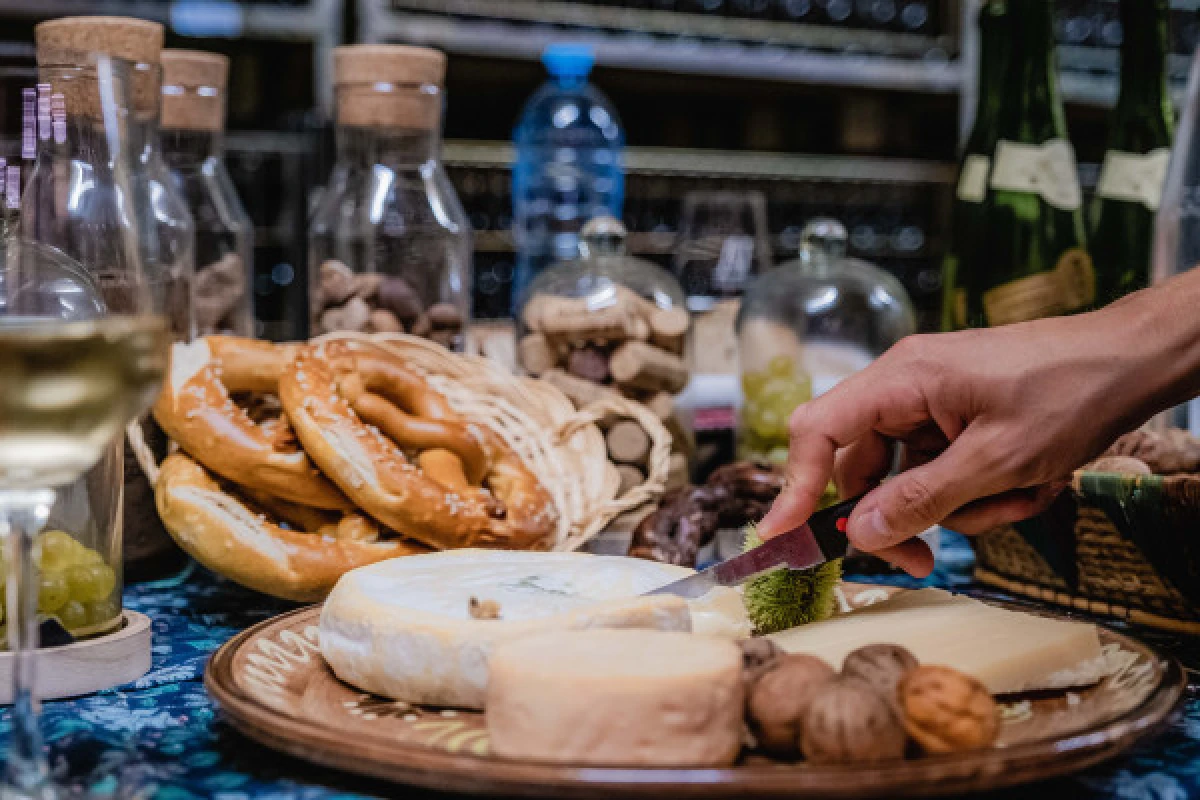 Apéro Planchette Alsacien et les secrets du vigneron ! - Exploregion