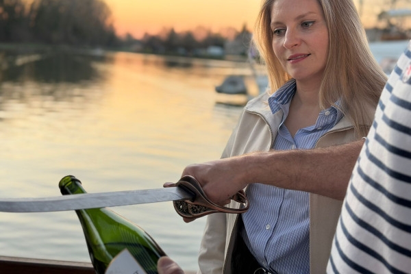 Croisière au fil de l’eau, atelier sabrage, dégustation - Exploregion