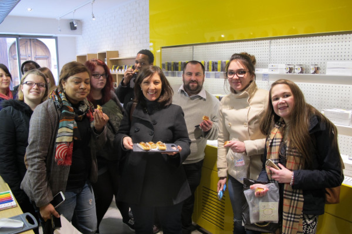 Balade guidée gourmande Paris - Les meilleurs Chocolatiers et Pâtissiers - Exploregion