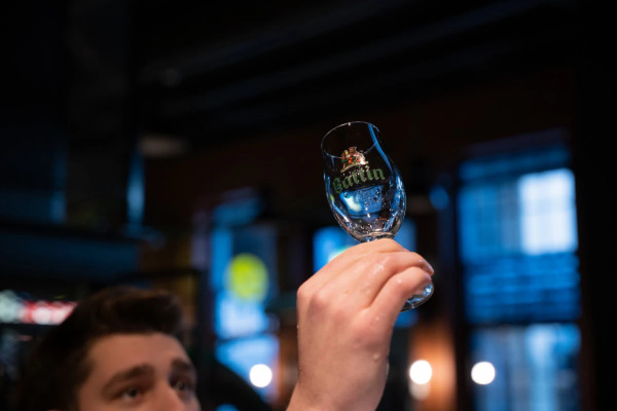 Cours de débit à la Brasserie Nationale - Exploregion