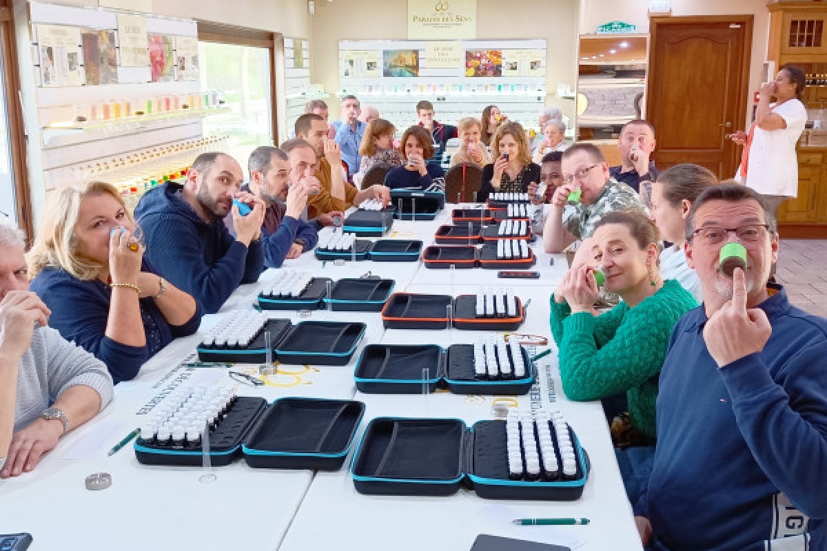 Bon Pour 1 Atelier Parfum FUN  EXPRESS  de base - Exploregion