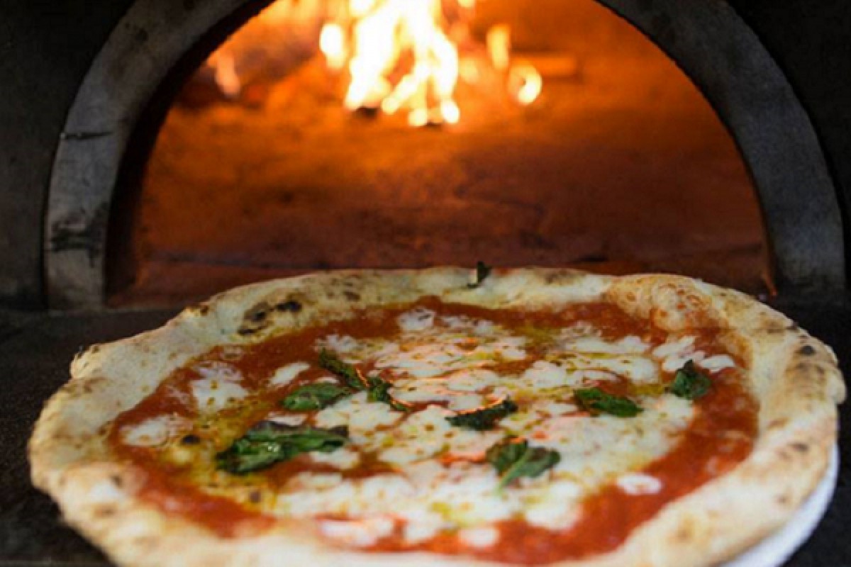 Cours de fabrication de pizzas à Naples - Exploregion