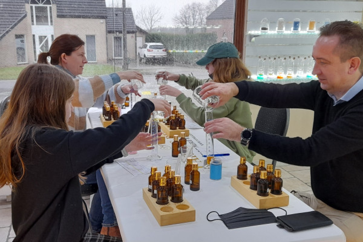 Création d'un Parfum COMPLEXE - Exploregion