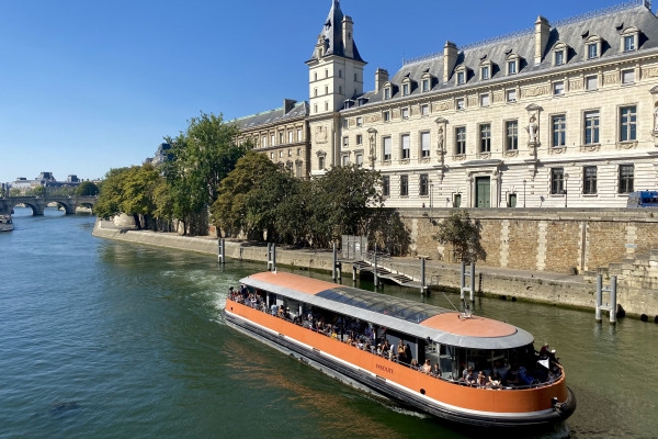 Croisière découverte de la ville sur la Seine - Exploregion