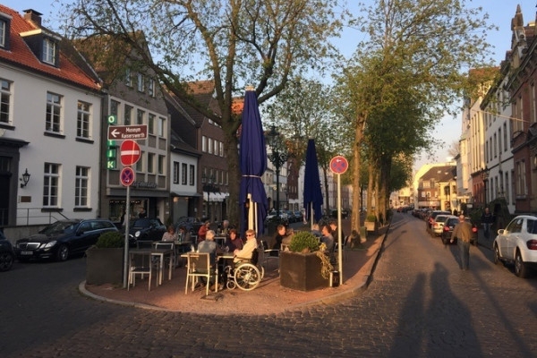 Düsseldorf: Kaiserswerth-Segway-Tour mit Fähre (max. 120 Min) - Exploregion