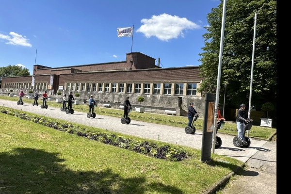 Düsseldorf: Rheintour mit dem Segway (max. 120 Min) - Exploregion