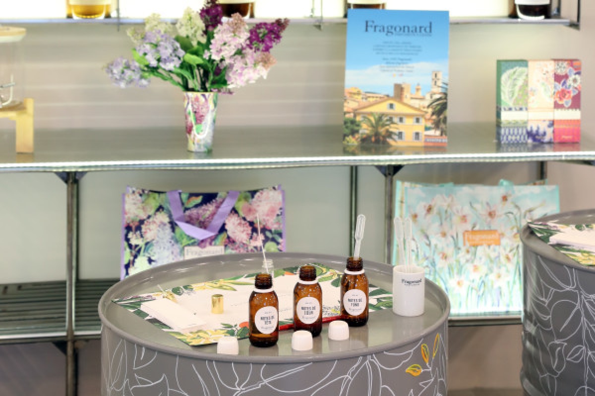 Mini atelier de création de parfum - PARIS - En CHINOIS - Exploregion