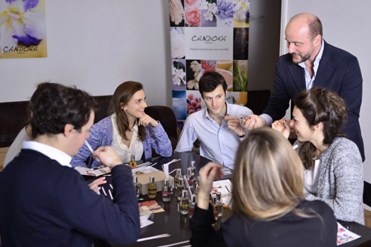 Perfume creation workshop - Anglais - Exploregion