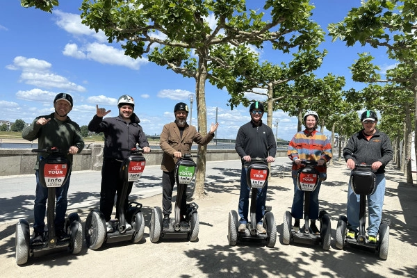 Düsseldorf: Segway-City-Tour (max. 120 Min) - Exploregion