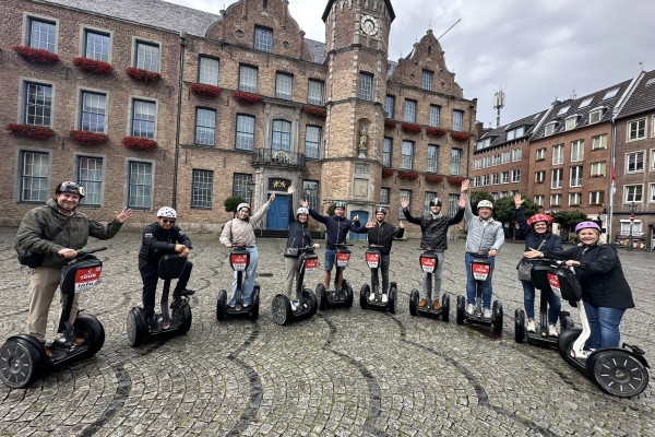 Düsseldorf: Segway-City-Tour (max. 120 Min) - Exploregion