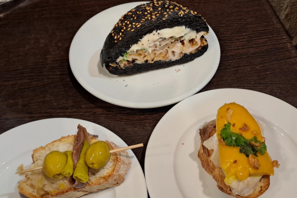 Tour Gastronomique Gourmet Pinxtos de Bilbao - Exploregion