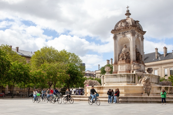 TOUR GUIDE A VÉLO ÉLECTRIQUE Paris monumental & secret - Exploregion