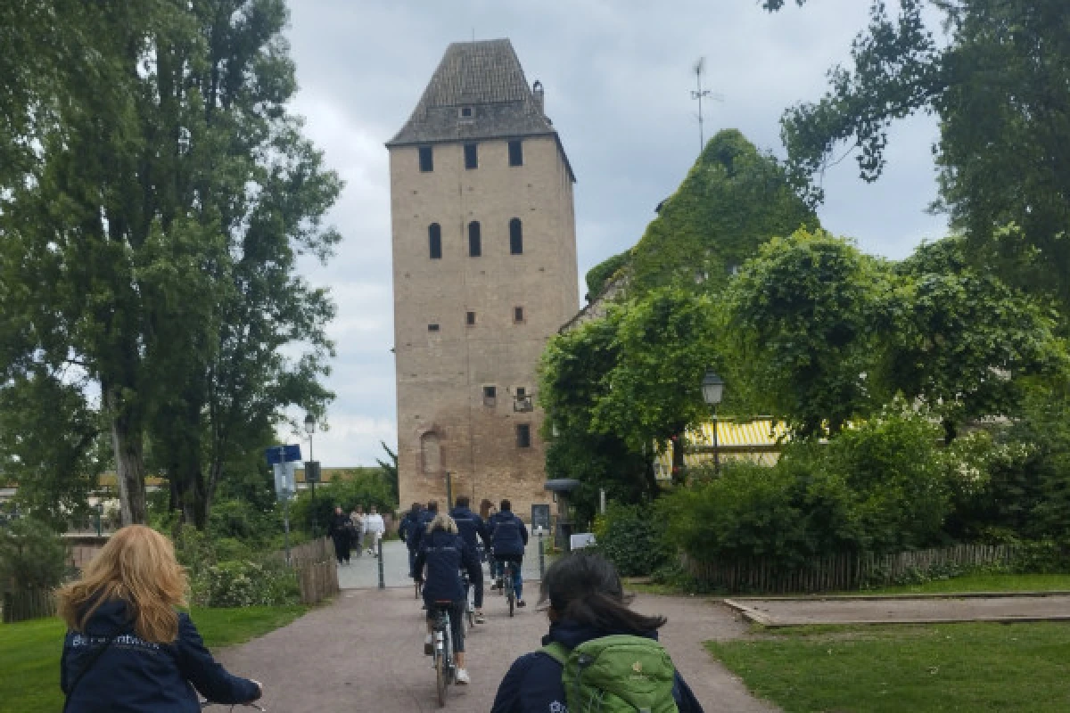 Visite complète / Full bike tour in english - Exploregion