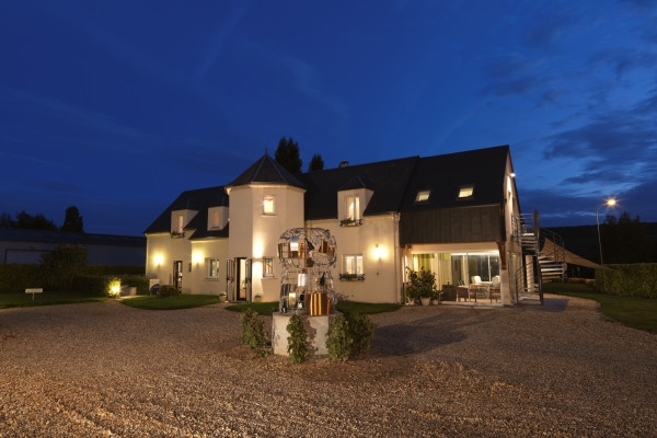 Visite de caves commentée suivie d'une dégustation - Exploregion