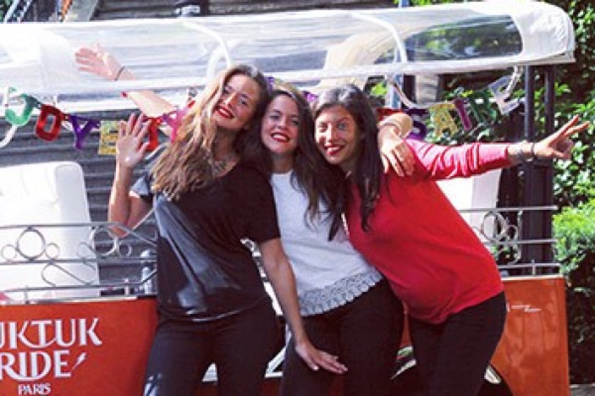 VOTRE ANNIVERSAIRE EN TUKTUK ! (1H) - Exploregion